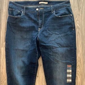 Women’s Levi’s Jeans